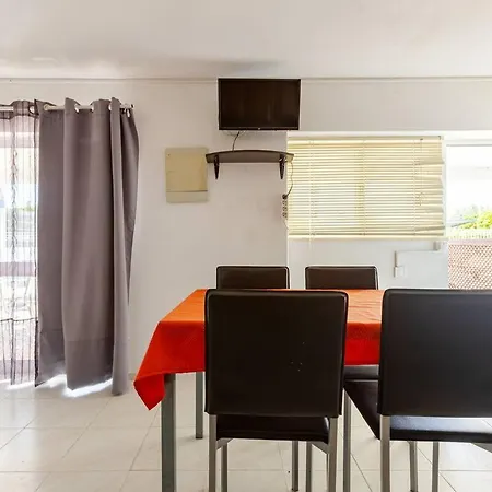 Holiday home Maison A Quinta V1 4 Personnes Ferreiras
